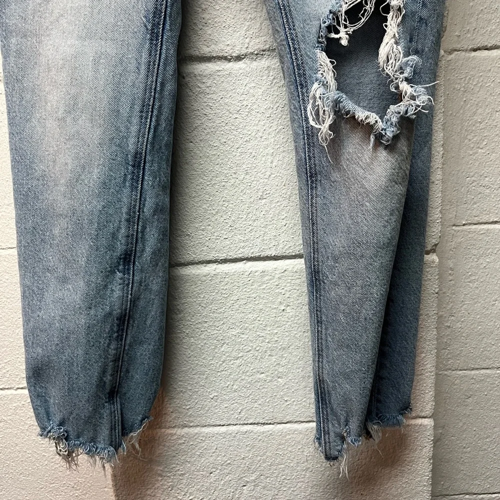 American Eagle Outfitters Light Blue Distressed Ankle Jeans - Picture 2 of 7